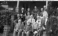 Fiske est le deuxième à partir de la droite dans la rangée arrière sur cette photographie de 13 officiers d'État-major à la retraite de l'US Navy et du US Marine Corps prise vers 1923.