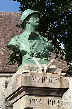 Monument aux morts (détail).