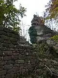 Donjon vu depuis le nord de la cour.