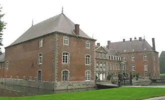 Franc-Waret en sept. 2005, le château (XVIIIe&nbsp;siècle).