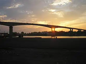 Le viaduc de Calix.