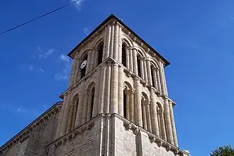 Le clocher de l'église.