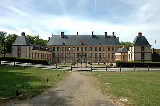 Les Mesnuls
