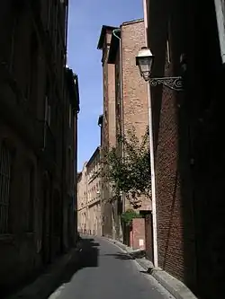 Vue de l'hôtel depuis la rue Espinasse
