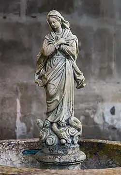 Bénitier de l’Immaculée Conception.