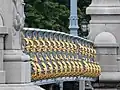 Les garde-corps du pont par Julien Dillens.