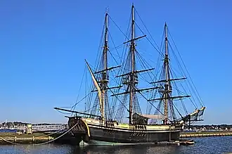 Réplique du Friendship of Salem, trois-mâts de 52&nbsp;m de la Compagnie des Indes.