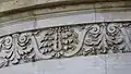 Détail de la frise sur la rotonde du château