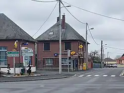 Le bureau de poste.