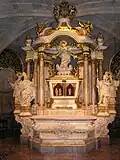 Autel des "corps saints" de la collégiale basilique de Sainte-Marie de Manresa, où était une partie des reliques du saint en 1372.