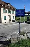 La Grand'Borne, à 4 km du bourg, borne frontière franco-suisse N° 8 en direction de L'Auberson.