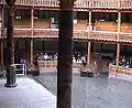 La scène et les galeries