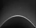 L'ombre de Saturne masque l'anneau G rétroéclairé et son arc intérieur particulièrement brillant.