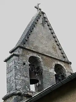 Le clocher-mur.