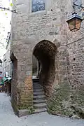 Abside en encorbellement.