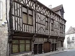Maison à pans de bois sculpté du XVIe&nbsp;siècle, rue de la Porte-Mouton.