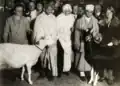 Gandhi en visite à Noailles, 1931.