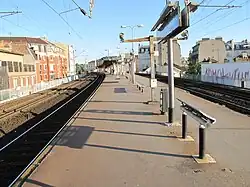 Direction de Paris.