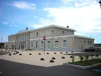La gare d'Argentan en 2008 après les travaux de rénovation.