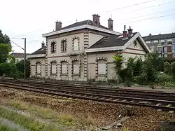 Côté voies.