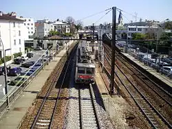 Le quai latéral.