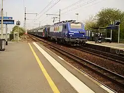 BB 27306 à quai.