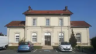 Côté cours.
