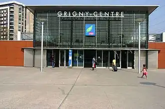 Grigny-Centre.