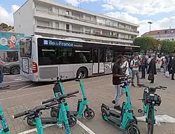 Mercedes Citaro Facelift n°76 de Keolis Delion sur la nouvelle ligne 3 à Poissy.
