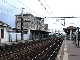 Côté voies.