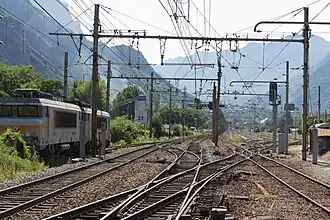 Vue de la gare de triage, en direction de Modane.