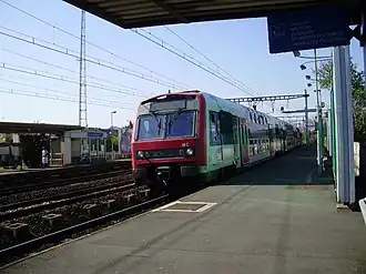 Z 5600 passant sans arrêt.