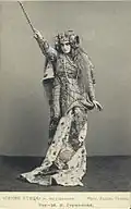 En sorcière dans L'Oiseau bleu en 1908