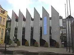 Hôtel de ville.