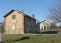 L'ancienne gare de Genay, d'où toute voie a disparu.