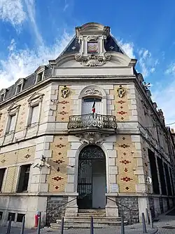 Photographie de la gendarmerie de Thiers en 2018.