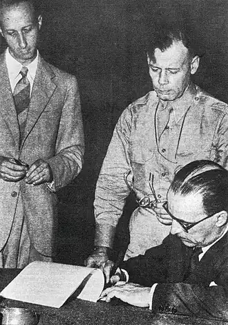 Photo prise lors de la signature de l'Armistice