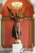 The Genius of Connecticut (1877–78), Capitole de l'État du Connecticut, Hartford, Connecticut. Painted plaster cast, the original bronze statue was damaged and destroyed.