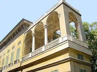 Loggiato via Balbi.