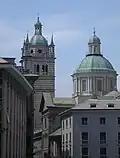 Le campanile et le dôme.