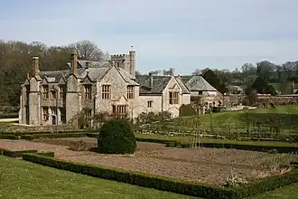 Whitestaunton Manor&nbsp;(en) (XVe siècle)