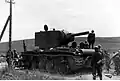 Char KV-2 semblable à celui utilisé par les élèves du lycée Pravda.