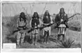 Geronimo, avec son fils et deux guerriers.