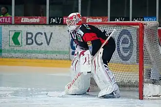 Description de l'image Gianluca Mona, Lausanne Hockey Club - HC Sierre, 20.01.2010.jpg.