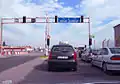 Barrière de sécurité à l'intersection de la route de l'aéroport international de Gibraltar et de l'avenue Winston-Churchill