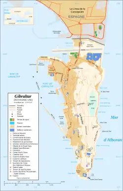 Gibraltar est une presqu'île en forme de triangle allongé selon un axe nord-sud
