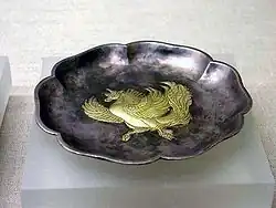 Assiette hexagonale en argent doré à motif de bête Fei Lian