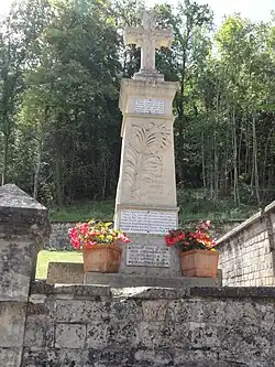Monument aux morts.