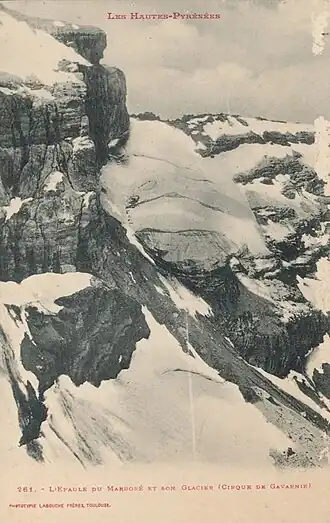 Le glacier du Col de la Cascade vu au début du XXe siècle, avec en haut à gauche le glacier de l'Épaule, et en bas le glacier de la Cascade.