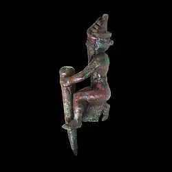 Figurine de fondation d'Ur-Bau. Dieu enfonçant un clou, musée du Louvre